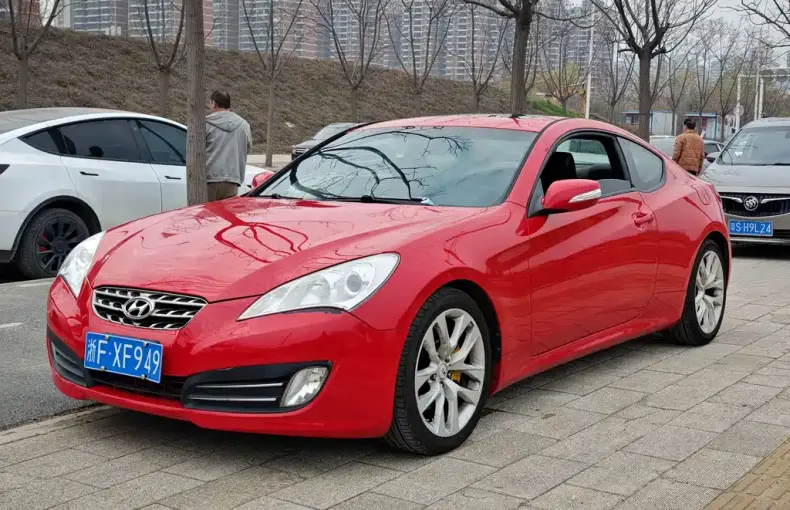 Hyundai Genesis Coupe 2012 из Китая