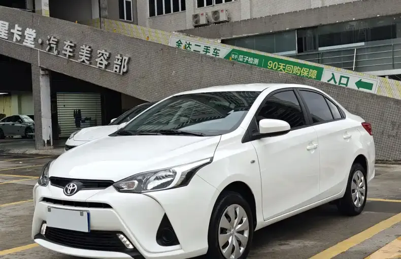 Toyota Yaris L 2021 из Китая