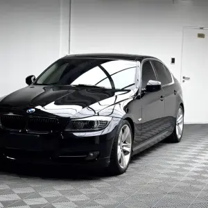 BMW 3 Series (Import) 2010 из Китая