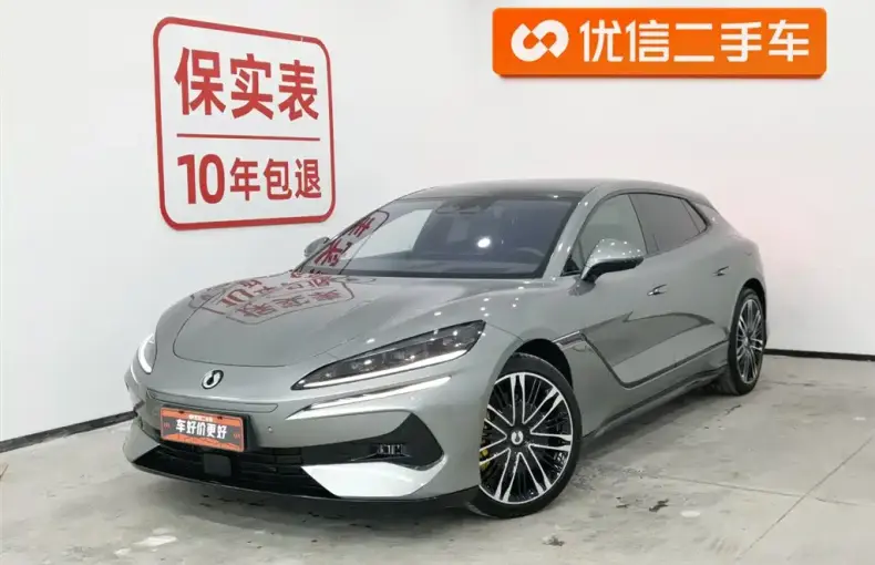 Denza Denza Z9GT 2026 из Китая