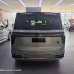 Hongqi Hongqi HQ9 2023 252 л.с. — лот 57517192 из Китая