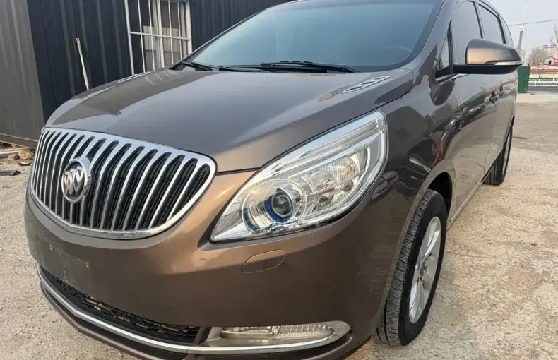 Buick GL8 2013 из Китая