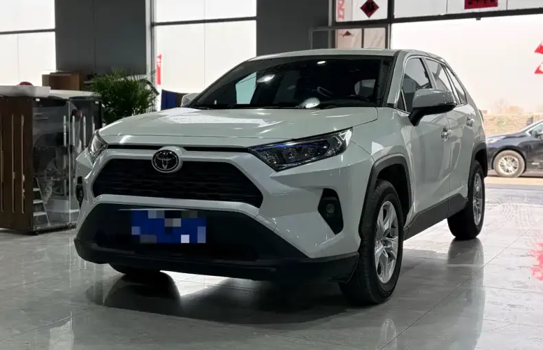 Toyota RAV4 2024 из Китая
