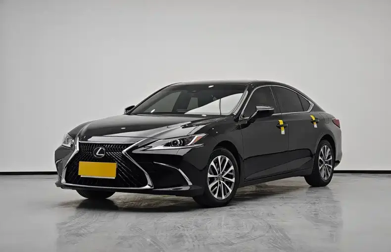 Lexus ES 2023 из Китая