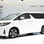 Toyota Alphard 2021 из Китая