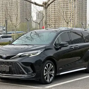 Toyota Granvia 2023 из Китая