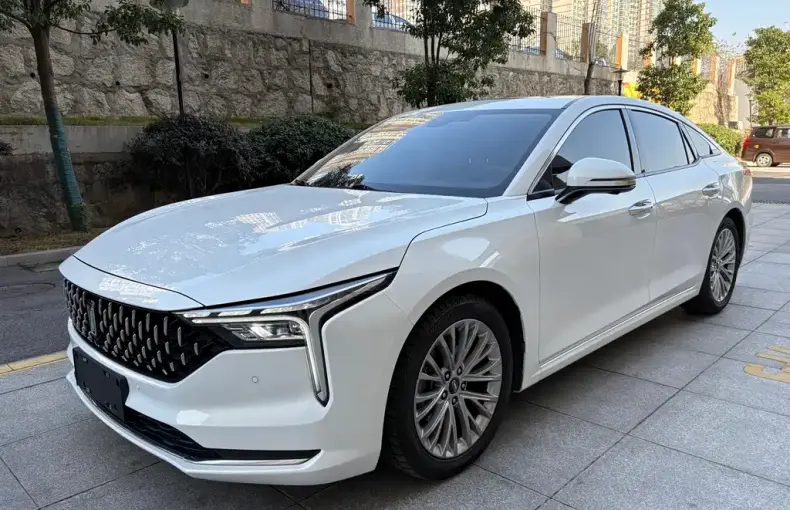 Bestune B70 2023 из Китая