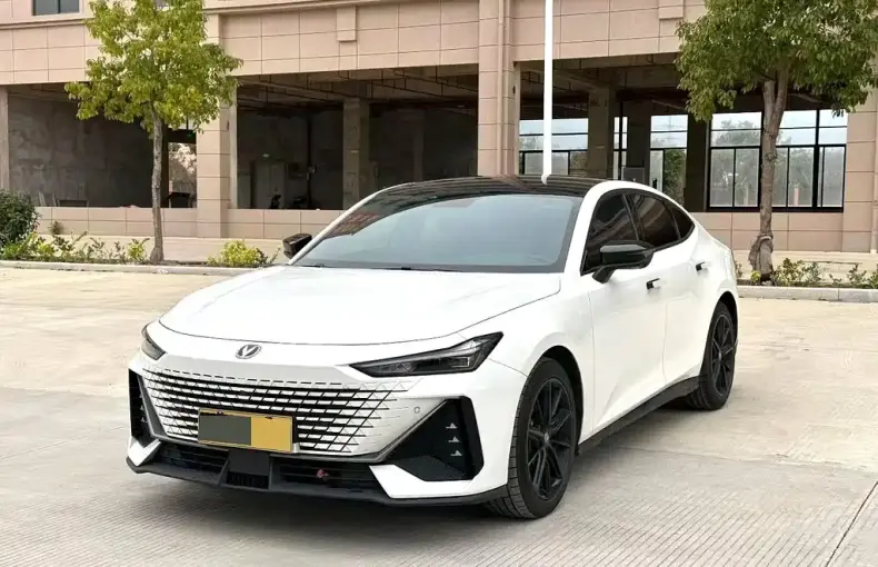 Changan UNI-V 2022 из Китая
