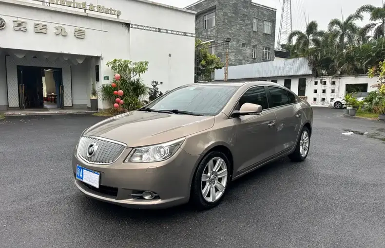 Buick LaCrosse 2011 из Китая