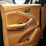 Aston Martin DBX 2021 из Китая