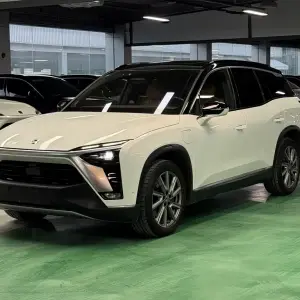 NIO ES8 2021 из Китая