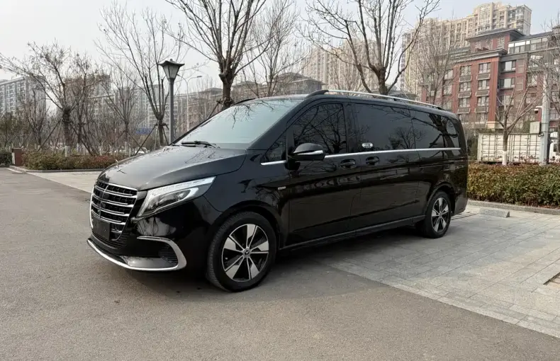 Mercedes-Benz V-Class 2022 из Китая