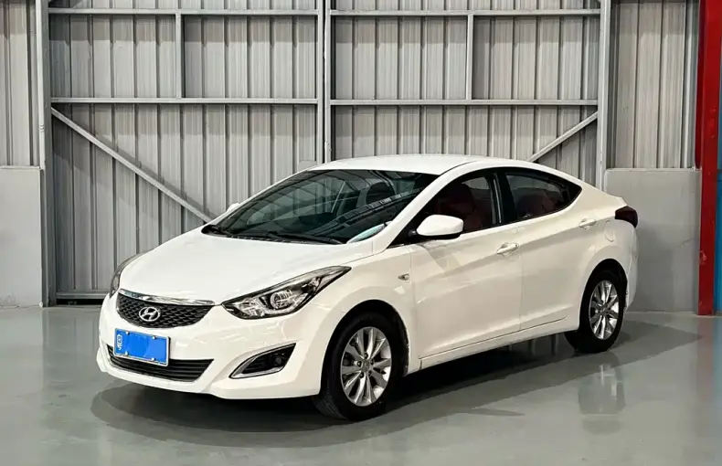 Hyundai Elantra Langdong 2016 из Китая