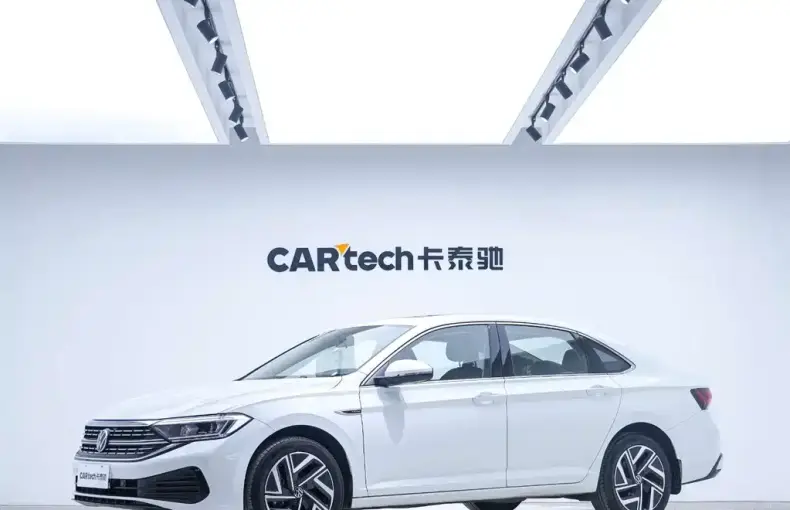 Volkswagen Sagitar 2022 из Китая