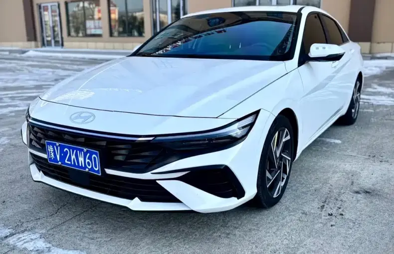 Hyundai Elantra 2023 из Китая