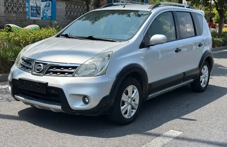 Nissan Livina 2012 из Китая