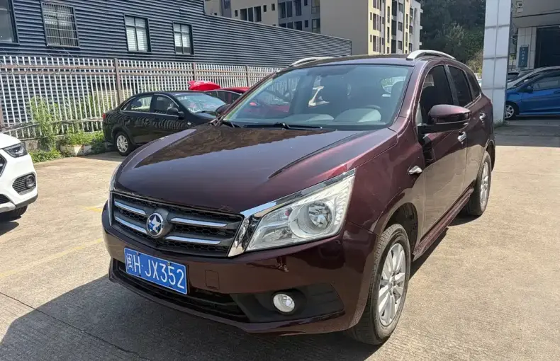 Venucia T70 2016 из Китая