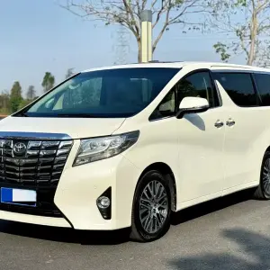 Toyota Alphard 2017 из Китая