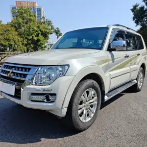 Mitsubishi Pajero (Import) 2020 из Китая