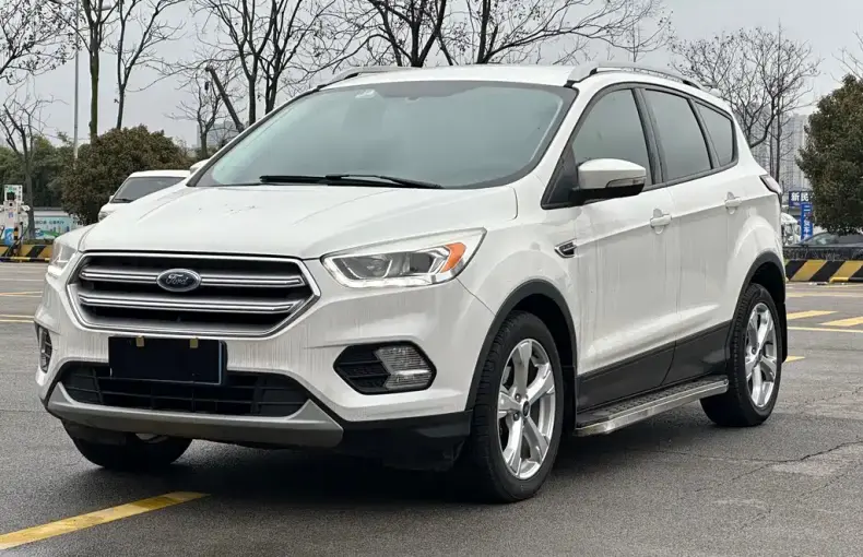 Ford Kuga 2017 из Китая