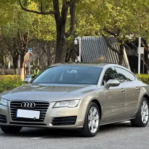Audi A7 2012 из Китая
