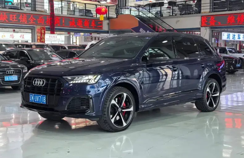 Audi Q7 2021 из Китая