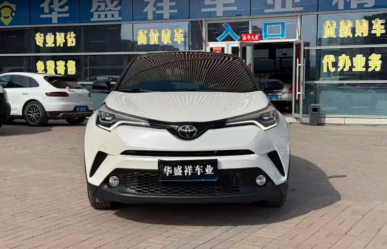 Toyota C-HR 2019 из Китая