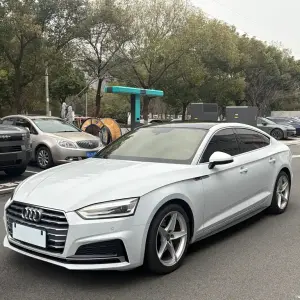 Audi A5 (Import) 2017 из Китая