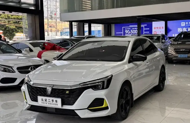Roewe i6 MAX 2021 из Китая