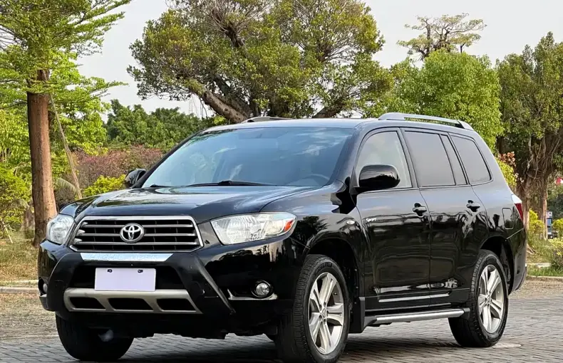 Toyota Highlander 2011 из Китая