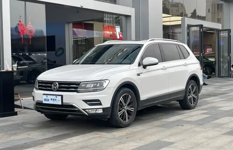 Volkswagen Tiguan L 2020 из Китая