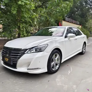Toyota Crown 2016 из Китая