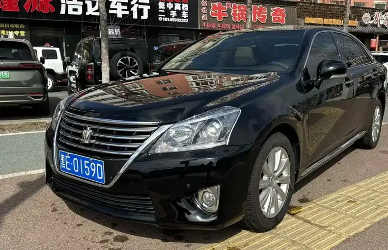 Toyota Crown 2014 из Китая