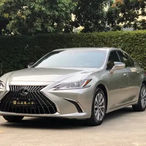 Lexus ES 2022 из Китая