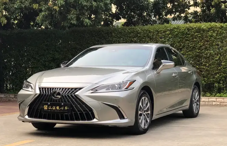 Lexus ES 2022 из Китая