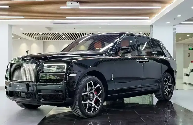 Rolls-Royce Cullinan 2023 из Китая