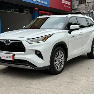 Toyota Highlander 2024 из Китая