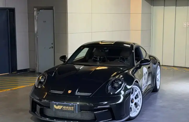 Porsche 911 2026 из Китая