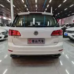 Volkswagen Golf Sportsvan 2020 из Китая