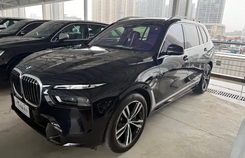 BMW X7 2024 из Китая