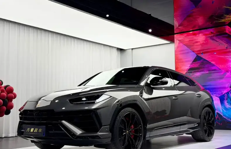 Lamborghini Urus 2024 из Китая