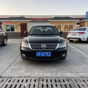 Volkswagen Passat Lingyu 2010 из Китая