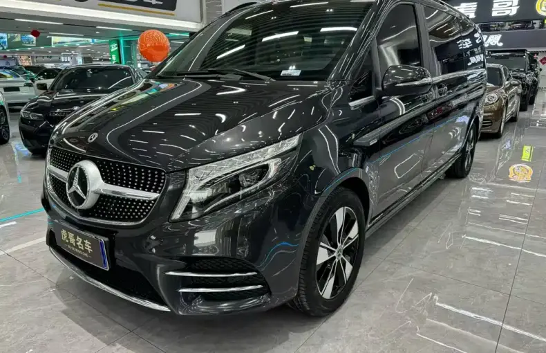 Mercedes-Benz V-Class 2022 из Китая