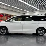 Buick GL8 2022 из Китая