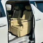 Toyota Alphard 2023 из Китая