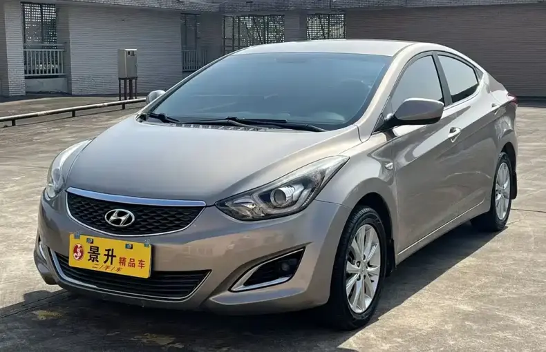Hyundai Elantra Langdong 2017 из Китая