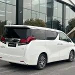Toyota Alphard 2016 из Китая