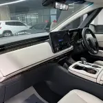 Lexus LM 2024 лот 57660380 из Китая