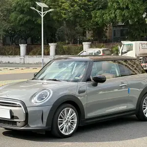 MINI Mini 2022 136 л.с. из Китая