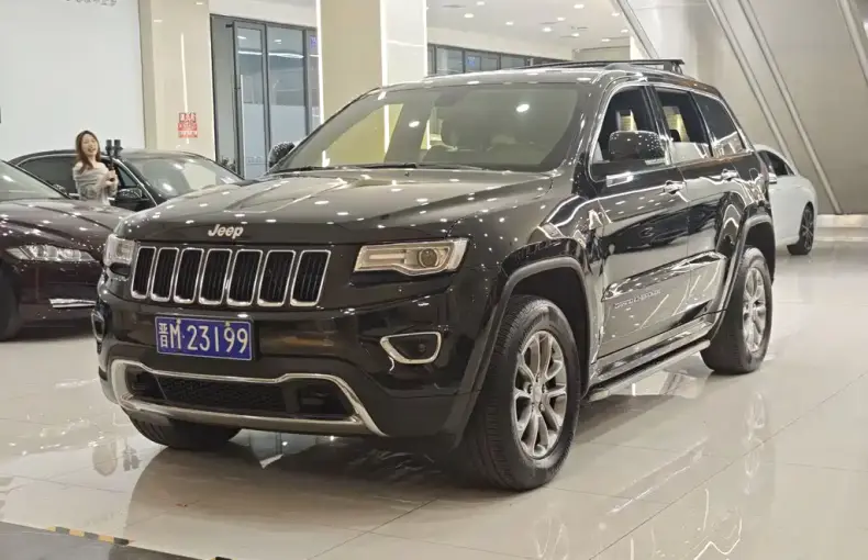 Jeep Grand Cherokee (Import) 2015 из Китая